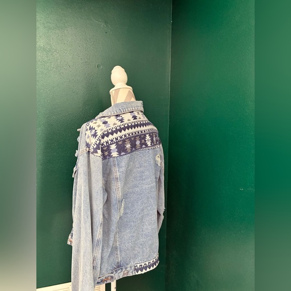 POL Blue Denim Jacket with Heart Patches - Picture 3 of 4